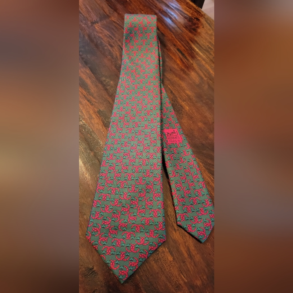 VINATGE HERMÈS Silk TIE Necktie 7303 EA green red Horseshoe design